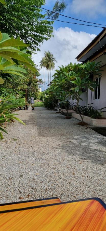Seven Stones Langkawi Bed and Breakfast Pantai Cenang  Exteriör bild
