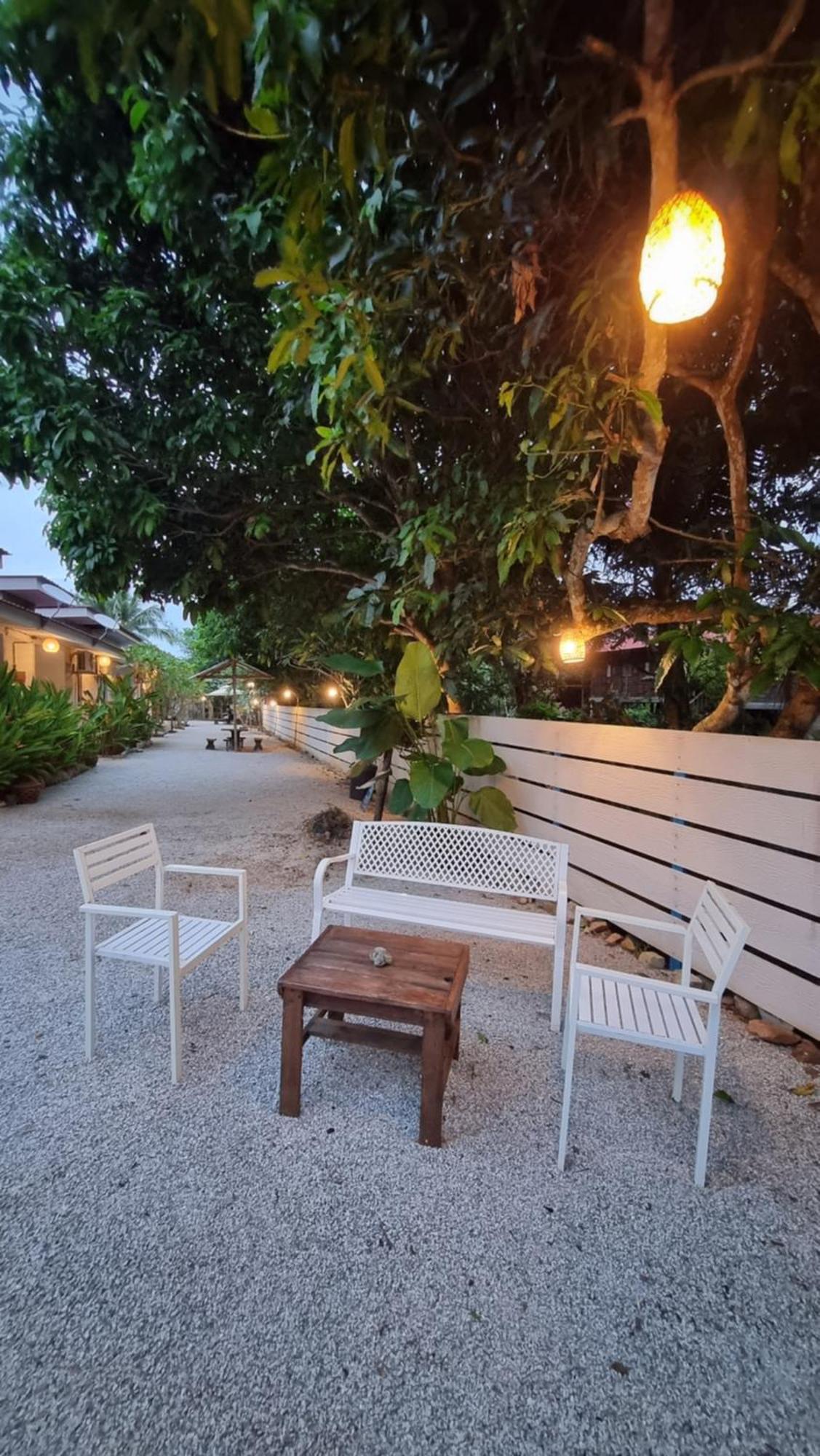 Seven Stones Langkawi Bed and Breakfast Pantai Cenang  Exteriör bild